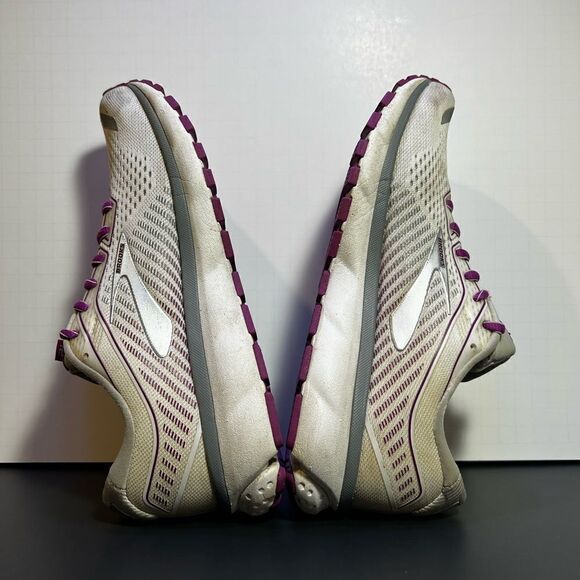 Womens BROOKS Ghost 12 Purple Running Shoes / Size 9 - Picture 7 of 10